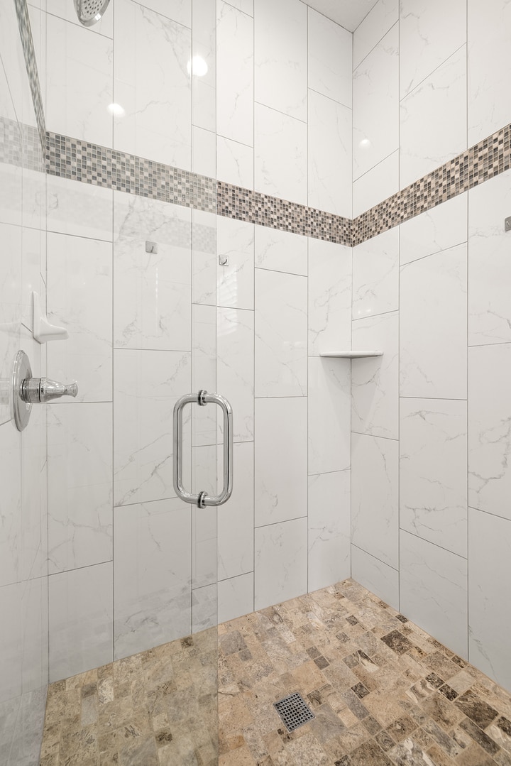 Property p4 image 30